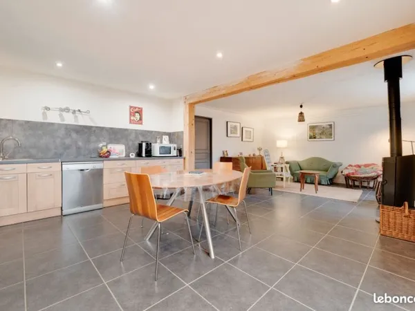 Maison familiale de village 8 pièces + 1 F1bis