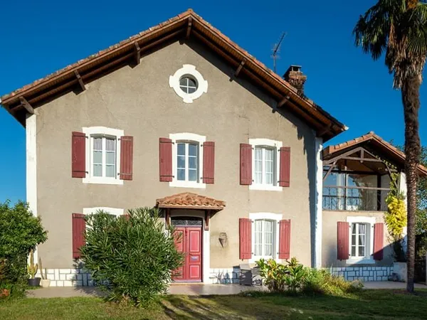 Maison 7 pièce(s) 186 m2
