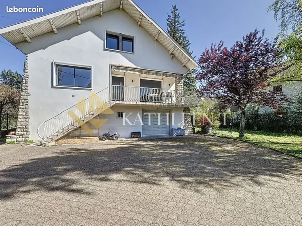 Maison 8 pièces 167 m²