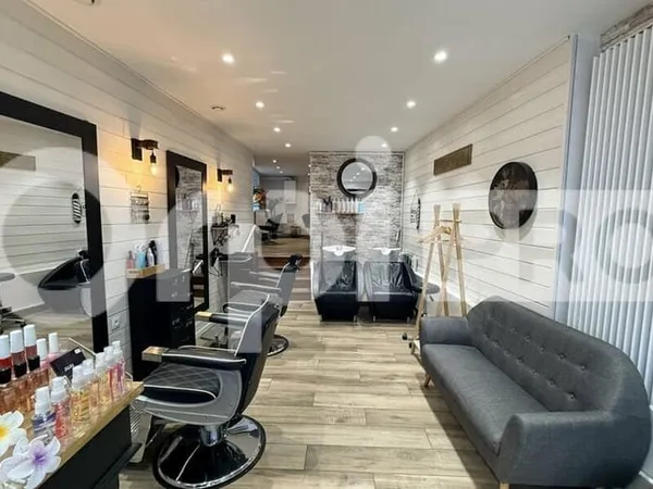 Fonds de commerce 56 m²