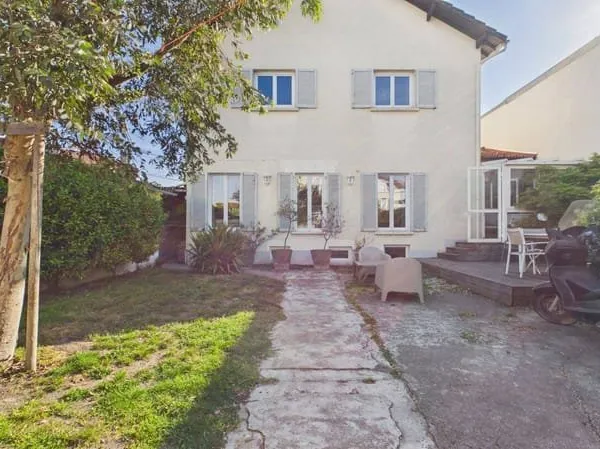 Pavillon 6 pièces 150 m²