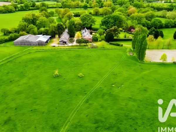 Maison 7 pièces 356 m²