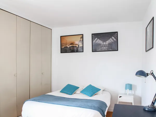 Agréable chambre chaleureuse – 13m²