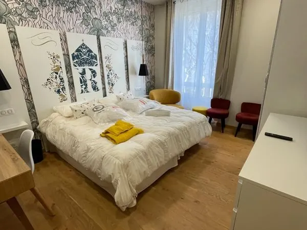 Résidence étudiante haut de gamme - Chambre avec SDB privée - Centre Alès