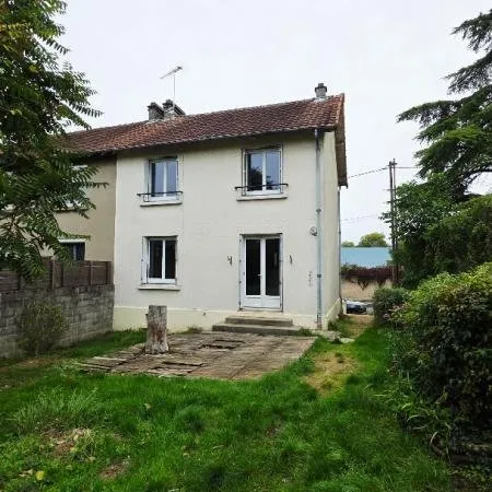 BOURGES MAISON DE 78.2M² 4 PIECES 3 CHAMBRES GARAGE JARDIN