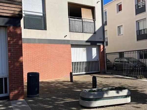 Parking sécurisé centre Pérols