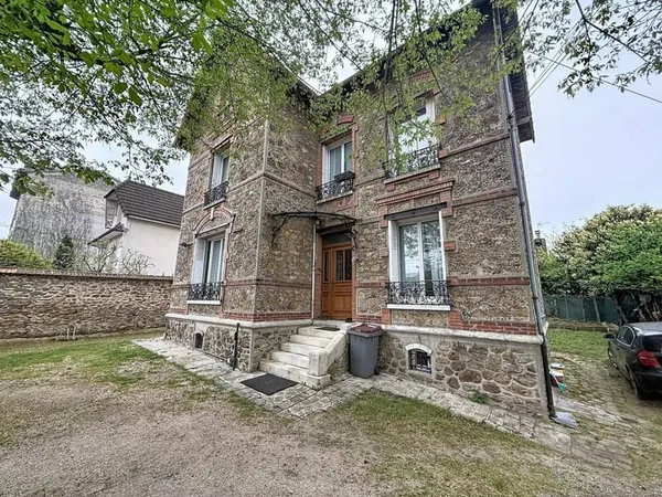 Maison 8 pièces 146 m²