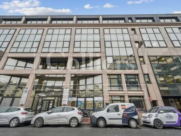 Bureau 178 m²