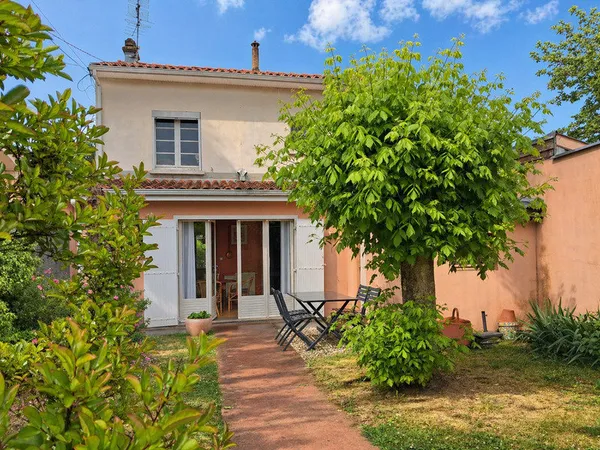 Mérignac, Maison avec annexe à 2 pas du centre de St Augustin