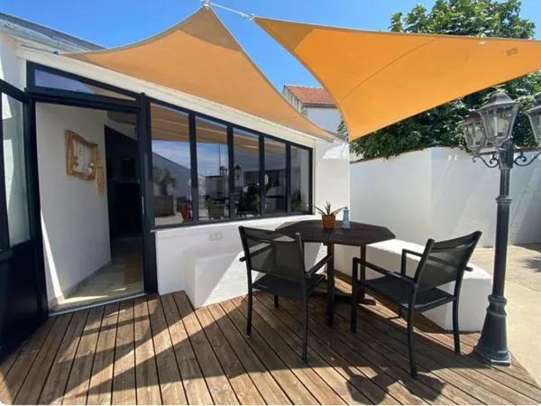 Ensemble Immobilier - Maison + Gîte à 10min de Rochefort