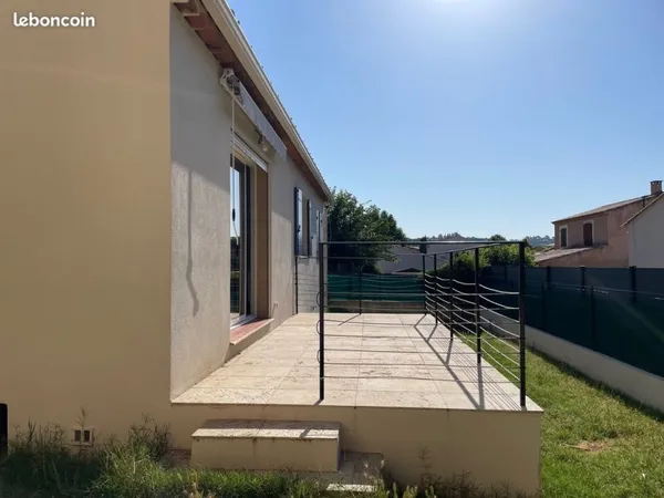 Maison Greoux Les Bains T4 garage JARDIN