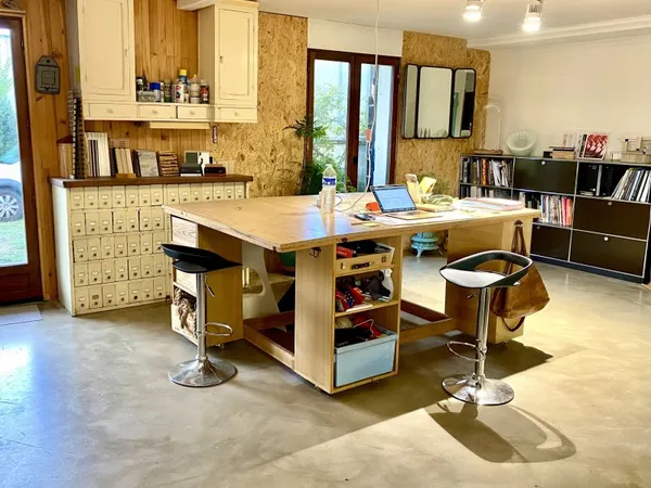 BUREAUX ET HABITATION GARAGE JARDIN