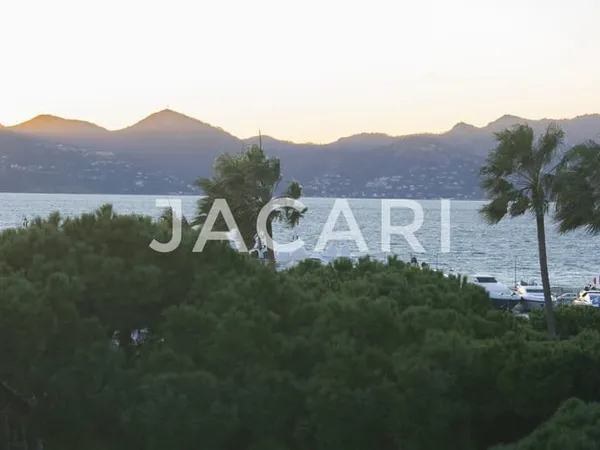 CANNES - CROISETTE - STUDIO