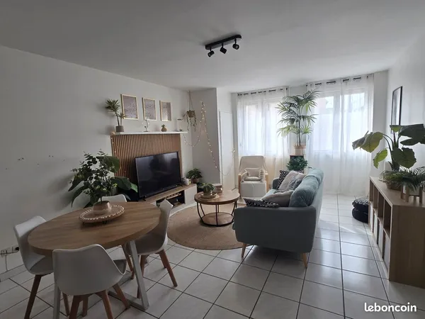 Appartement 3 pièces - 430 CC - 65m² - particulier