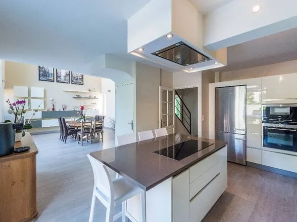 Maison 7 pièces 188 m²