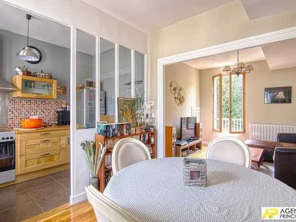 'Versailles Ermitage' Bel appartement en duplex de 4 pièces 53 m² avec cave et grenier !