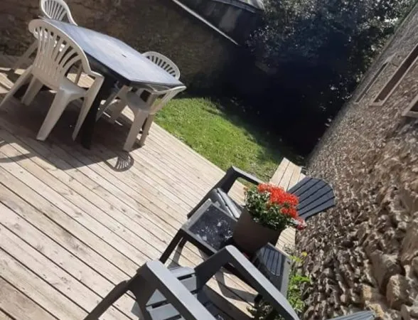LAVAL, rue de la Paix un appartement T1 bis