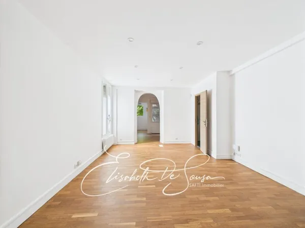 DUPLEX DE CHARME AVEC JARDIN PRIVATIF EN BORD DE MARNE - SAINT-MAURICE CENTRE
