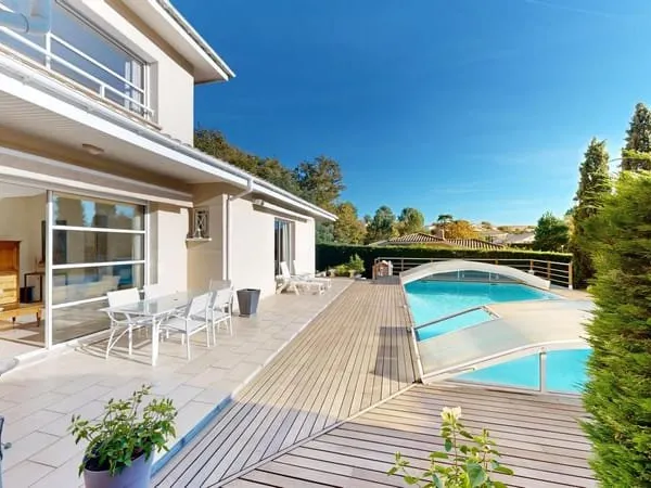 Maison 5 pièces 200 m²