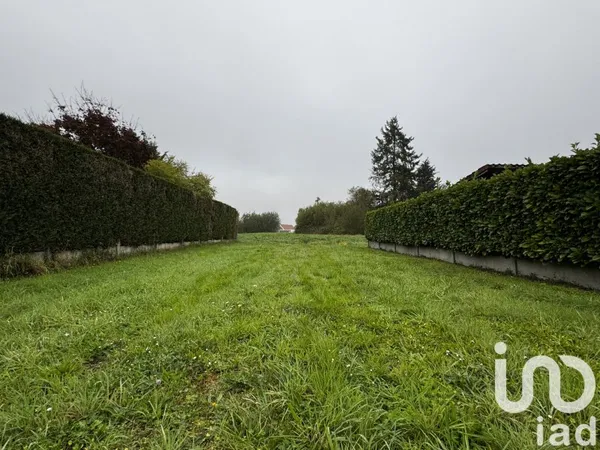 Terrain 10836 m²