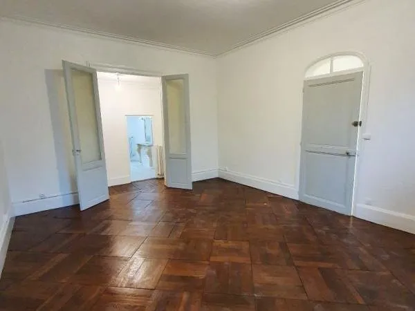 Appartement 3 pièces 94 m²