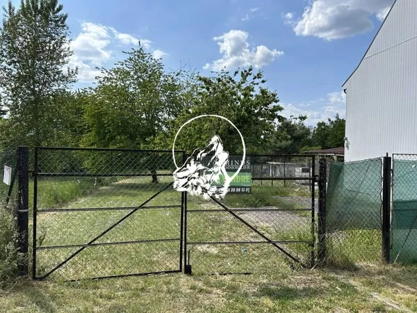 Terrain constructible 638 m²
