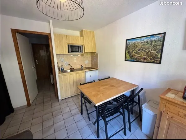 Appartement studio 20m2 dans charmante station