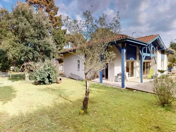 Maison 4 pièces 220 m²