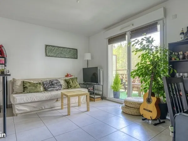 T2 43m² avec balcon et parking STE THERESE
