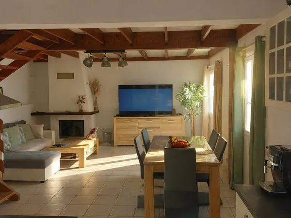 Maison 4 pièces - 85 m² - Jardin - Terrasse - 3 stationnements - Secteur recherché La Plana