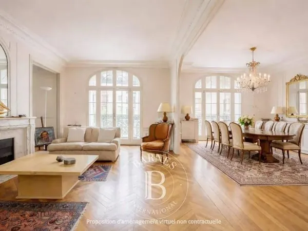 Appartement 5 pièces 140 m²