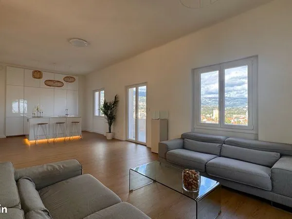 Haut de villa indépendant 98 m2