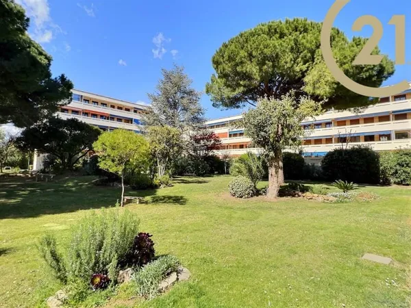 VENTE EN EXCLUSIVITE - FREJUS PLAGE - APPARTEMENT 2 PIECES D