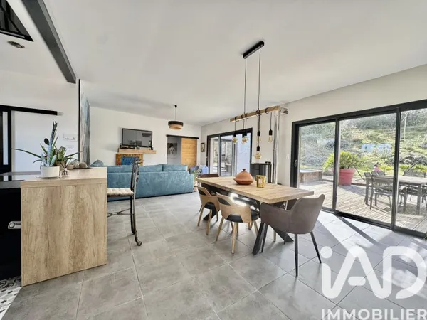 Maison 5 pièces 160 m²