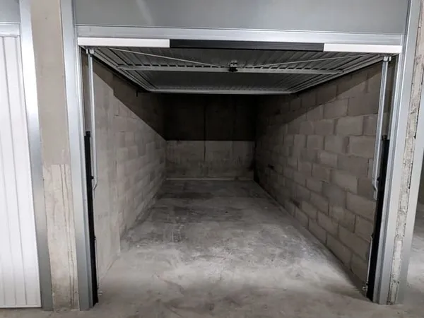 Garages à vendre