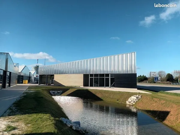 LOCAL COMMERCIAL 1379 m² DIEPPE