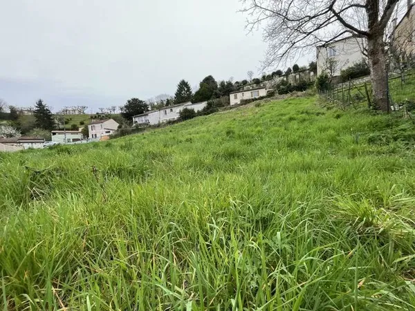 Terrain 920 m²