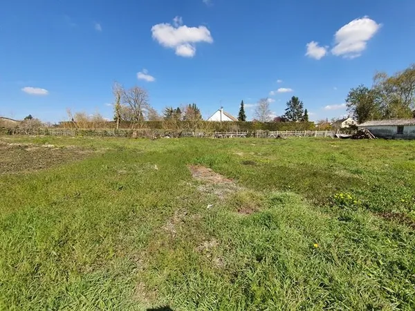 TERRAIN 847 m2 à THEZY GLIMONT