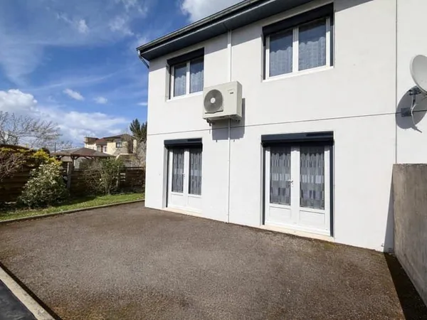 Jolie maison rénovée à Varennes Vauzelles