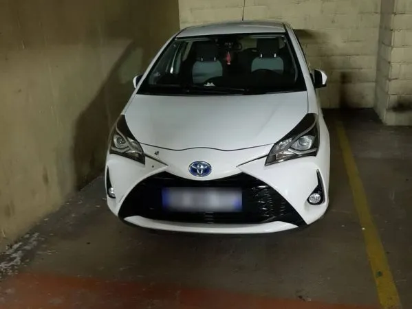 Parking 13 m²