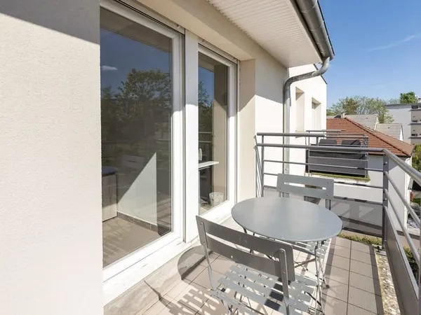 APPARTEMENT F2 BALCON 2 PLACES DE PARKING