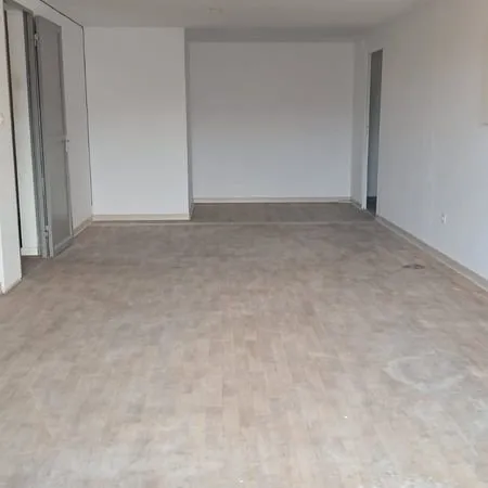 Loue local a usage de bureaux