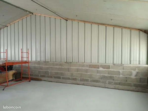Entrepot - Dépot 50 et 110 m² -- Pornichet