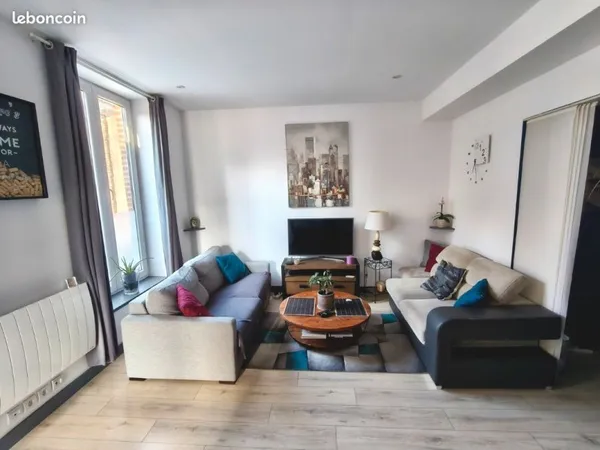 Appartement 2 pièces 55 m² - lumineux - Saint-Maurice Pellevoisin - proche gares