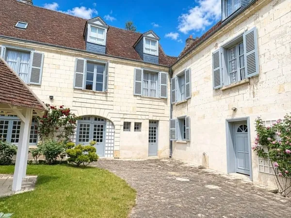 Maison 16 pièces 350 m²