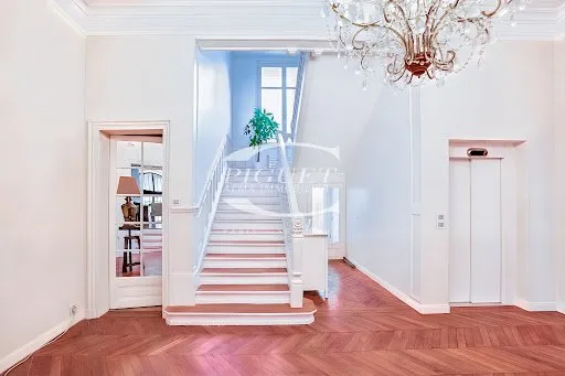 Hôtel particulier 10 pièces 580 m²