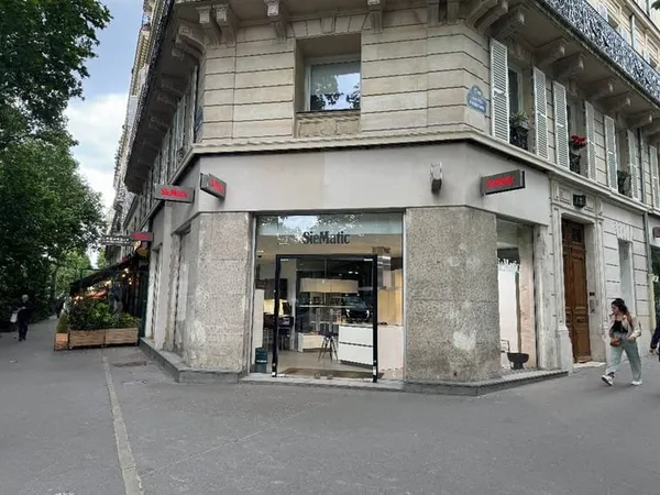 Boutique 145 m²