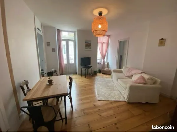 Colocation dans appartement de 80m2