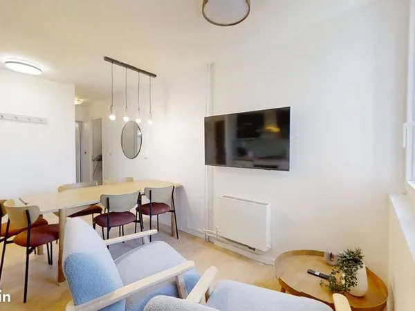 Chambre 7 pièces 96 m²
