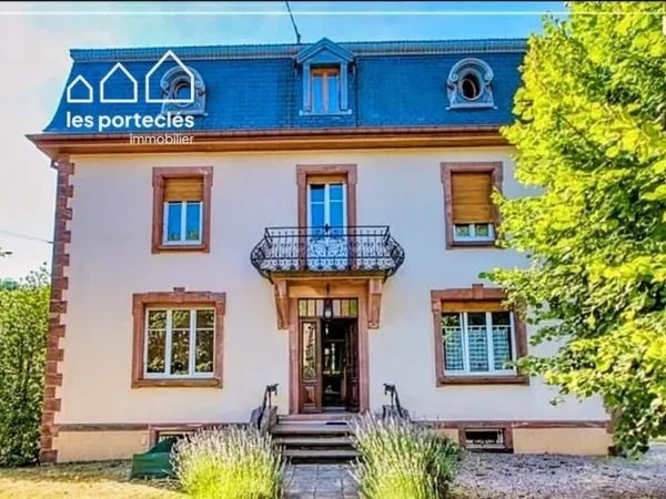 Nouveau prix - Grande maison rénovée 200 m² - 5 chambres - Jardin